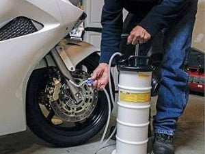 PUMPA ZA VAĐENJE ULJE IZ AUTA