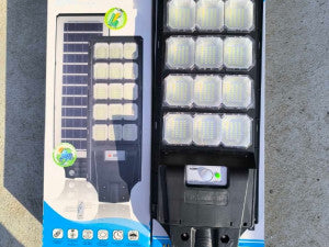 SOLARNI ULIČNI REFLEKTOR 1000 W