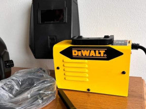 DEWALT APARAT ZA VARENJE 400 AMPERA